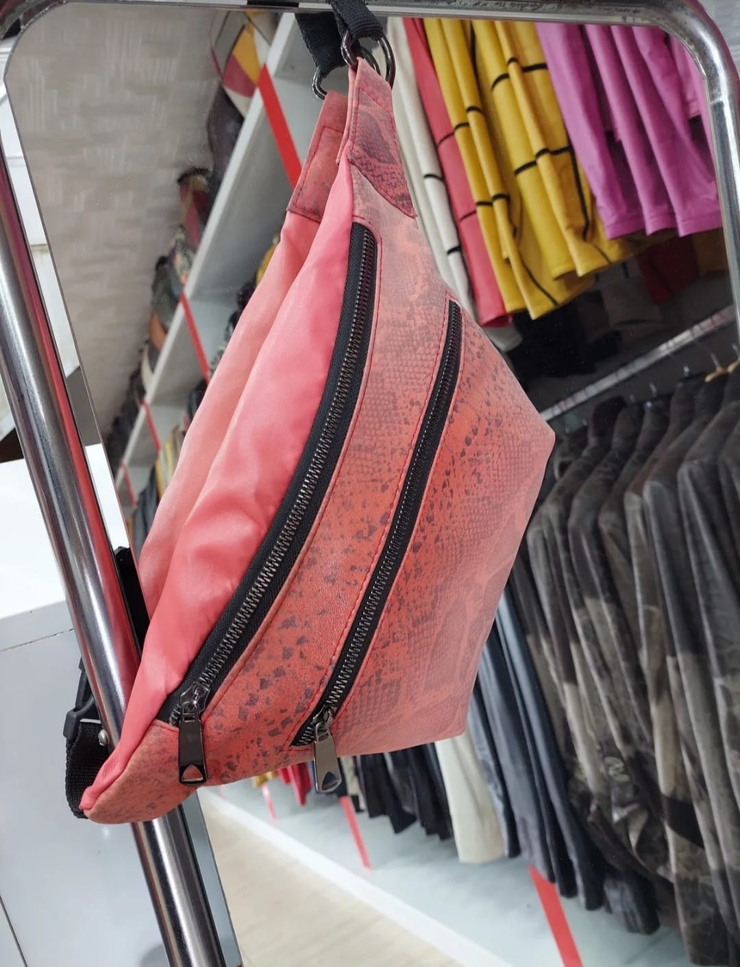 Kadın Kırmızı Deri Bel Çantası